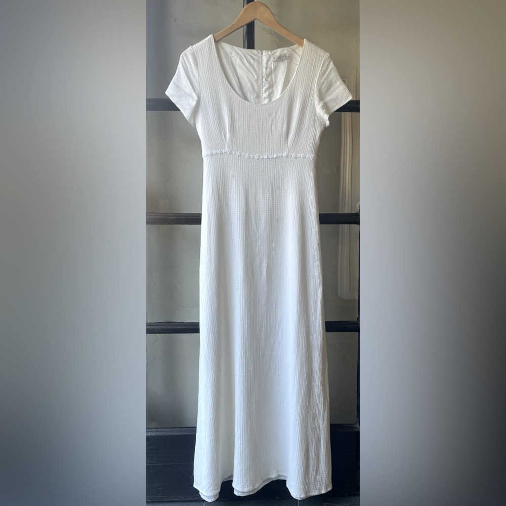 Lovely 90’s Empire Waist White Dress